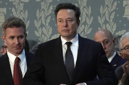 İlon Mask hər il mühafizəsi üçün milyonlarla dollar xərcləyir