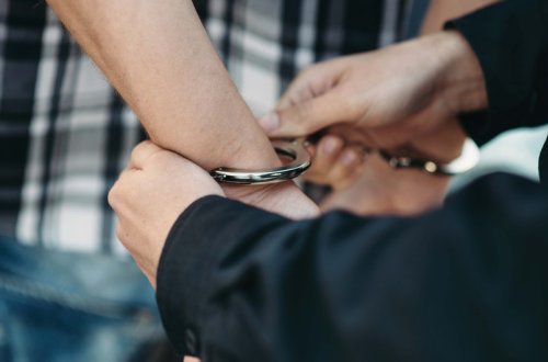 Bakıda içində 15 min manata yaxın pul olan çanta oğurlanıb