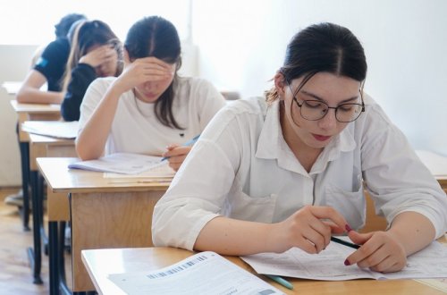 Dövlət qulluğunda inzibati vəzifələrə qəbul imtahanı keçiriləcək