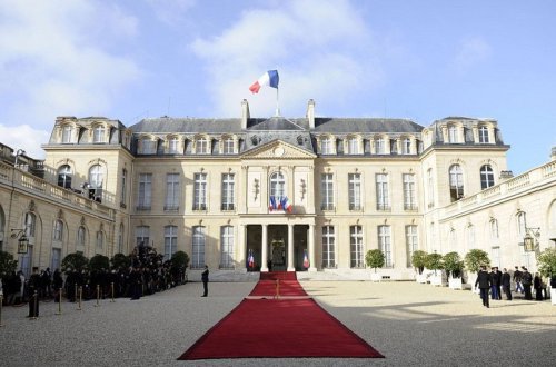 Fransanın yeni hökumətində erməni nazirlər də yer alıb