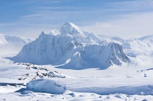 Bu dağ sərvət saçır: Hər gün 6 min dollardan çox qızıl