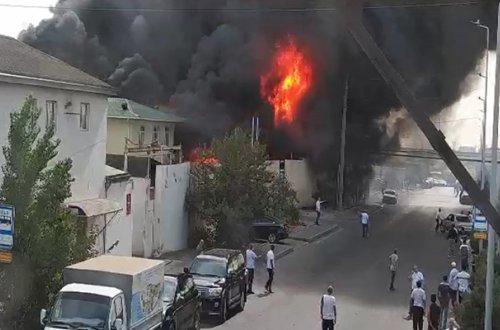 Bakıda güclü yanğın başladı - VİDEO