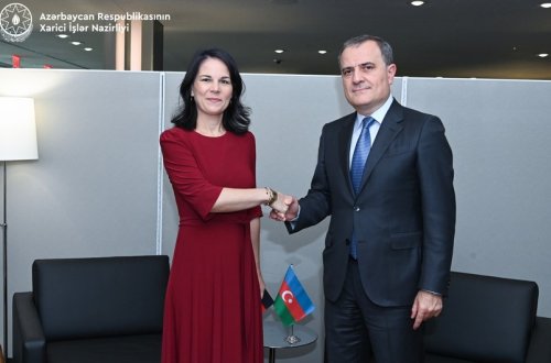Ceyhun Bayramov Annalena Berbok ilə Azərbaycanın sülh səylərini müzakirə edib - YENİLƏNİB