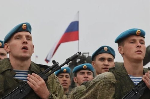 Rusiya iqtisadiyyatı müharibə vəziyyətindədir: Müdafiə büdcəsində rekord artım