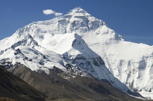 Everest dağının ildən ilə uzanmasının səbəbi açıqlandı
