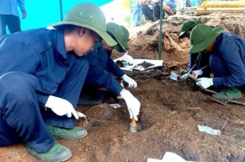 Vyetnamda bir evin bünövrəsindən kütləvi əsgər məzarı tapılıb