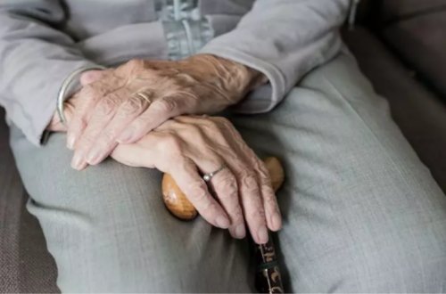 Bakıda 79 yaşlı qadını aldadıb 20 min manatını aldılar