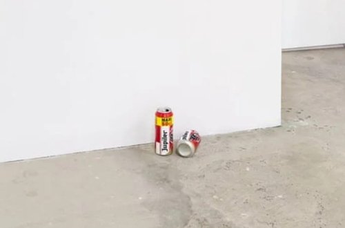 Muzey işçisi təsadüfən sənət əsərlərini zibil qutusuna atıb