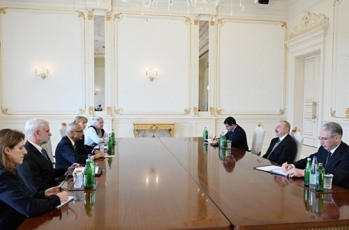 Prezident İlham Əliyev ABŞ Prezidentinin Beynəlxalq İqlim Siyasəti üzrə baş müşavirini qəbul edib - YENİLƏNİB