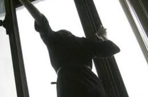 Rusiyada 15 yaşlı qız şahmata görə özünü öldürdü