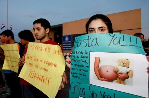 Paraqvayda hər gün 13 qız uşaq dünyaya gətirir