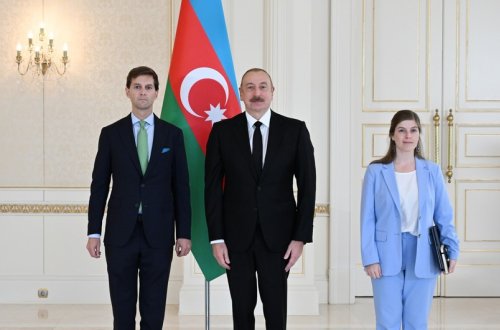 İlham Əliyev Belçikanın Azərbaycandakı yeni səfirinin etimadnaməsini qəbul edib - YENİLƏNİB