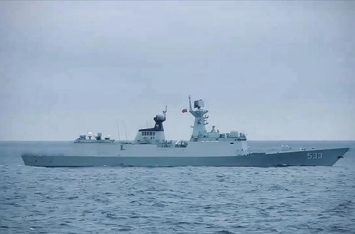 Çin gəmiləri Tayvan sahillərini mühasirəyə aldı - Təlimlər keçirir