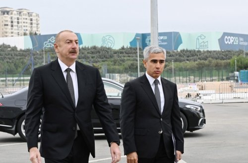 İlham Əliyev Olimpiya Stadionunun ərazisində COP29-a hazırlıqla bağlı görülən işlərlə tanış olub - YENİLƏNİB
