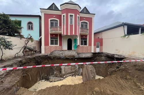 Nəhəng kollektorun üzərində milyonluq villa tikildi və...