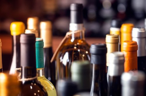 Azərbaycanda alkoqollu içkilərin pərakəndə satışının minimum qiyməti müəyyən olunacaq