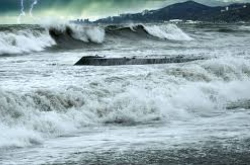 Rusiyada 14 şəhərə sunami təhlükəsi barədə xəbərdarlıq edildi