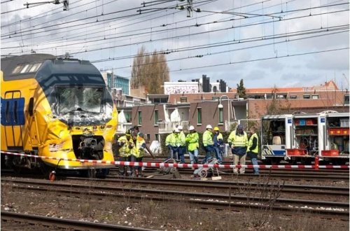 Uelsdə iki qatar toqquşub: 1 nəfər ölüb, 15 nəfər yaralanıb