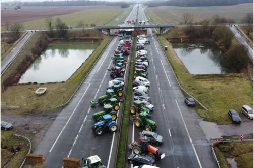 Fransadakı fermerlərin həmkarlar ittifaqlarından yeni hərəkat siqnalı
