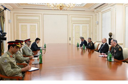 İlham Əliyev Sahir Şamşad Mirzanı qəbul edib - FOTO