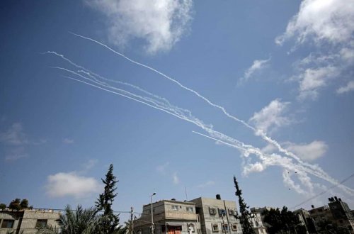 Livandan İsrailə onlarla mərmi atılıb