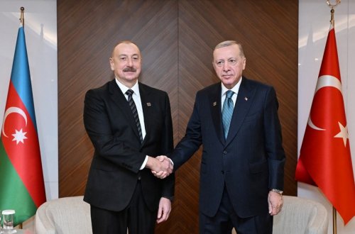 В Бишкеке состоялась встреча Ильхама Алиева с Реджепом Тайипом Эрдоганом