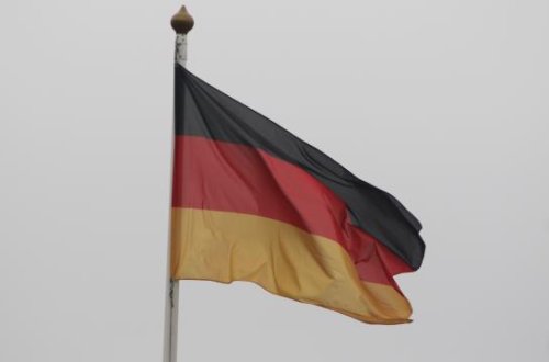 Almaniyada yeni maliyyə naziri təyin edilib, nəqliyyat naziri vəzifəsini davam etdirəcək