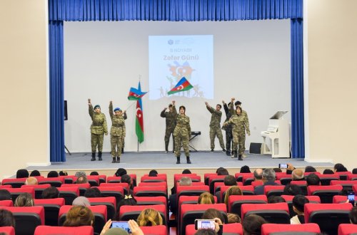 Region gəncləri Zəfər Günü və Dövlət Bayrağı Gününü qeyd edib