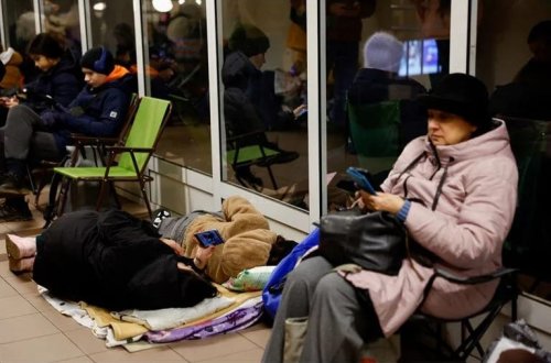 Kiyevdə sirenlər səslənir: Ukraynalılar sığınacaqlara axışıblar 