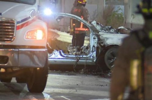 Qəzada Tesla qapılarını kilidlədi, 4 nəfər yanaraq öldü