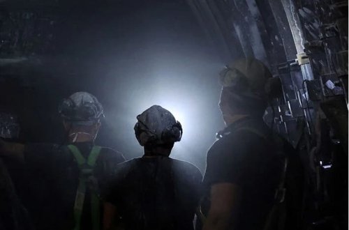 Mədəndə 4 min işçi ac-susuz qaldı