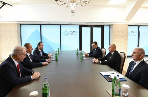 Prezident İlham Əliyev Beynəlxalq Kanoe, Avarçəkmə və Draqon Qayıqları federasiyalarının prezidentləri ilə görüşüb