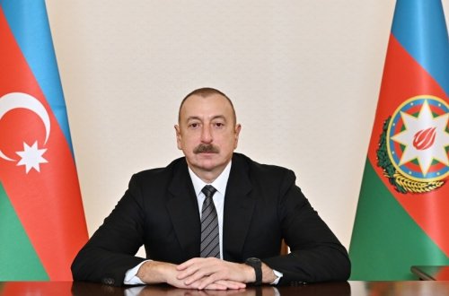 İlham Əliyev Oman Sultanını təbrik edib