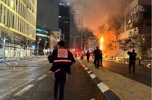 Mərkəzi İsrailə raket hücumu: 1-i ağır olmaqla 6 nəfər yaralanıb