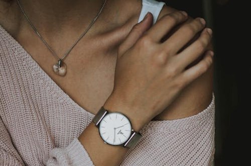 Erməni diasporu liderinin oğlu qızı saçından tutub sürüdü - VİDEO - FOTO