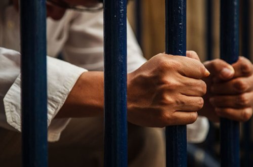 “Embawood”un şöbə rəisi arvadını öldürmüşdü - 1 il həbs verildi