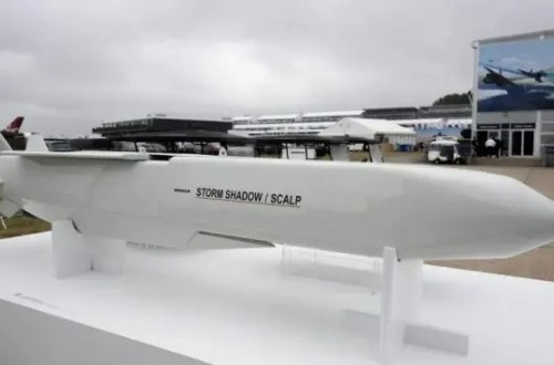 Ukrayna Rusiyaya raket hücumu etdi: Bir general, 500 əsgər həlak oldu