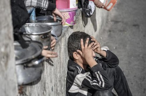 UNRWA: Qəzza əhalisinin sığınacağı, kifayət qədər qidası və təmiz suyu yoxdur