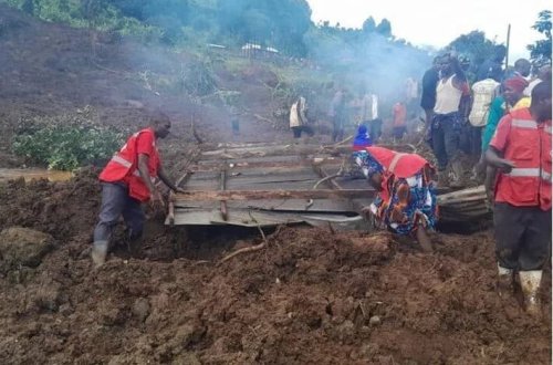 Uqandada torpaq sürüşməsi: 15 nəfər ölüb, 113 nəfər itkin düşüb