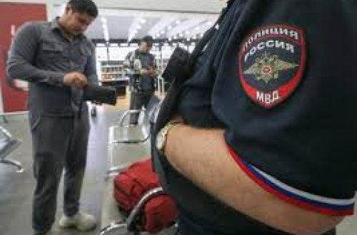 Moskvada miqrantlara QR-kodlu xüsusi şəxsiyyət vəsiqələri veriləcək