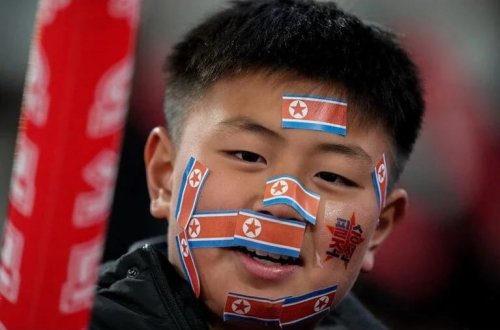 Şimali Koreyada qəribə qanun: Müxtəlif saç kəsimi və xarici musiqi qadağandır!