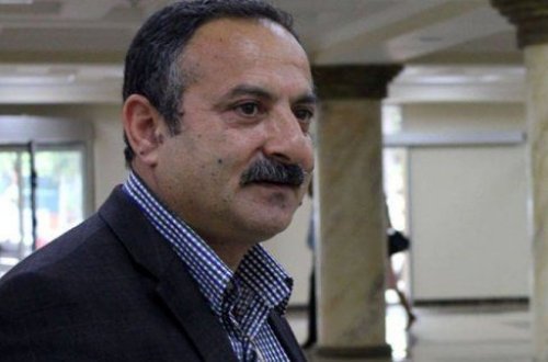 İşıqlı dünyada bütün bəlaların kökündə BİLMƏDİYİNİ BİLMƏYƏNLƏR dayanır - Etimad Başkeçid yazır