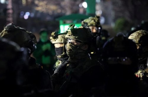 Cənubi Koreyada altı saatlıq xaos