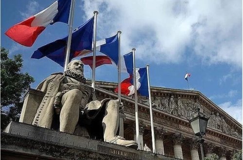 Fransada əlil müsəlman qadına irqçi hücum olub