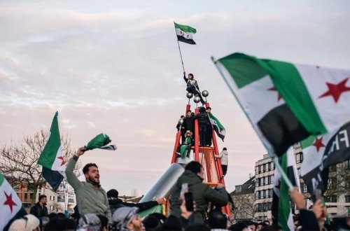 Avropadakı suriyalılar Baas rejiminin devrilməsini qeyd edirlər