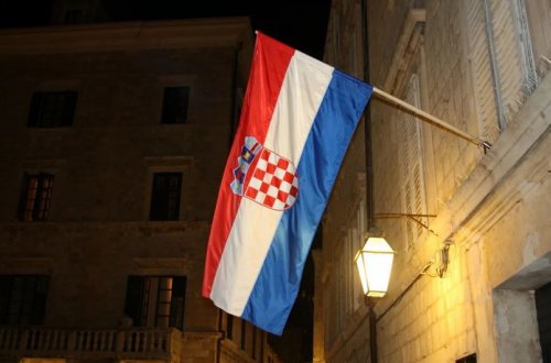 Xorvatiya da suriyalılara sığınacaq verilməsini dayandırıb