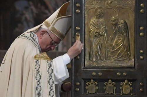 25 ildən sonra ilk dəfə Papa Fransisk beş müqəddəs qapını açacaq