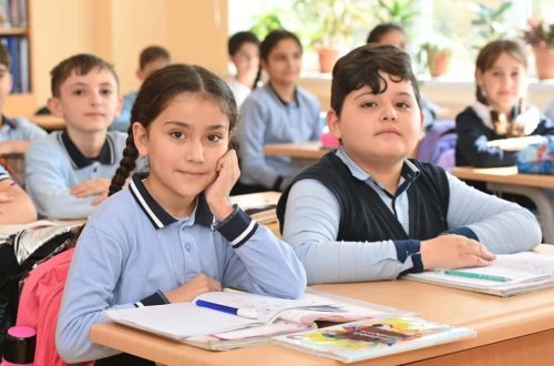 Valideynlərin NƏZƏRİNƏ: Bu şagirdlər digər məktəblərə köçürüləcək