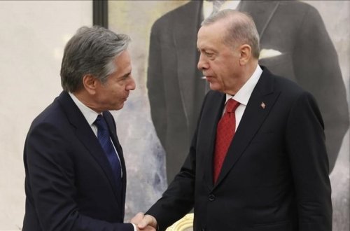 Ərdoğan ABŞ dövlət katibini hava limanında qəbul edib