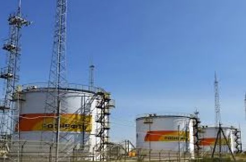 Rusiya və Hindistan arasında ən böyük neft sazişi bağlanıb